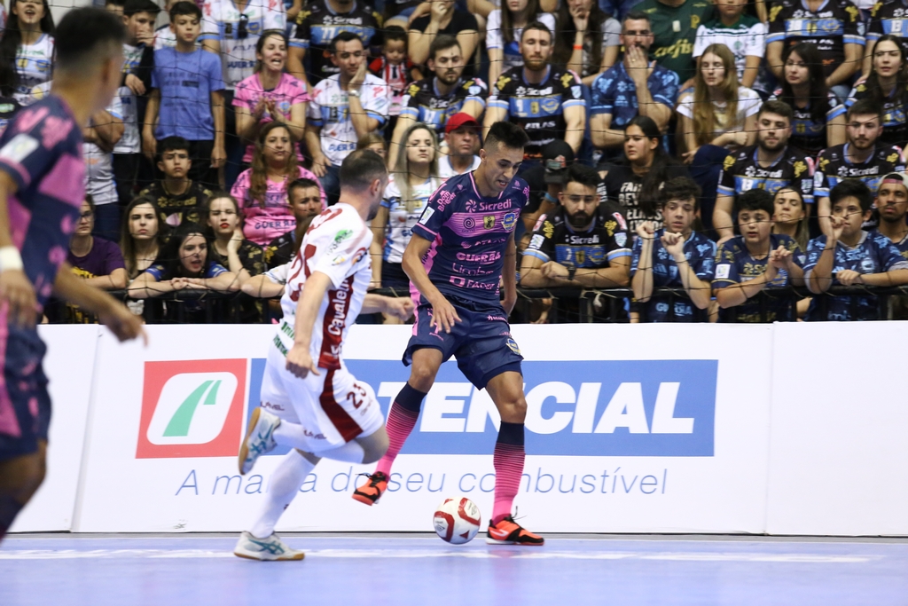 Pato inicia playoffs da LNF2019 em Erechim