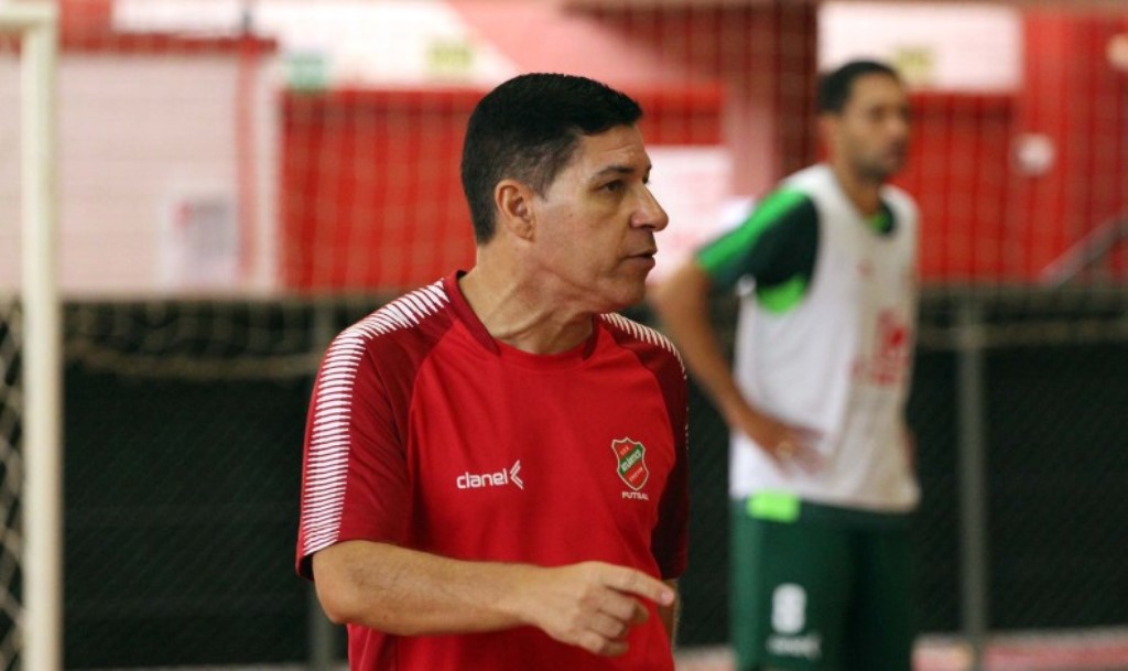 Giba completa dois anos como técnico do Atlântico