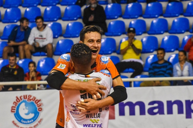 BLUMENAU FUTSAL PREPARADO PARA DECISÃO CONTRA JOINVILLE NO ESTADUAL